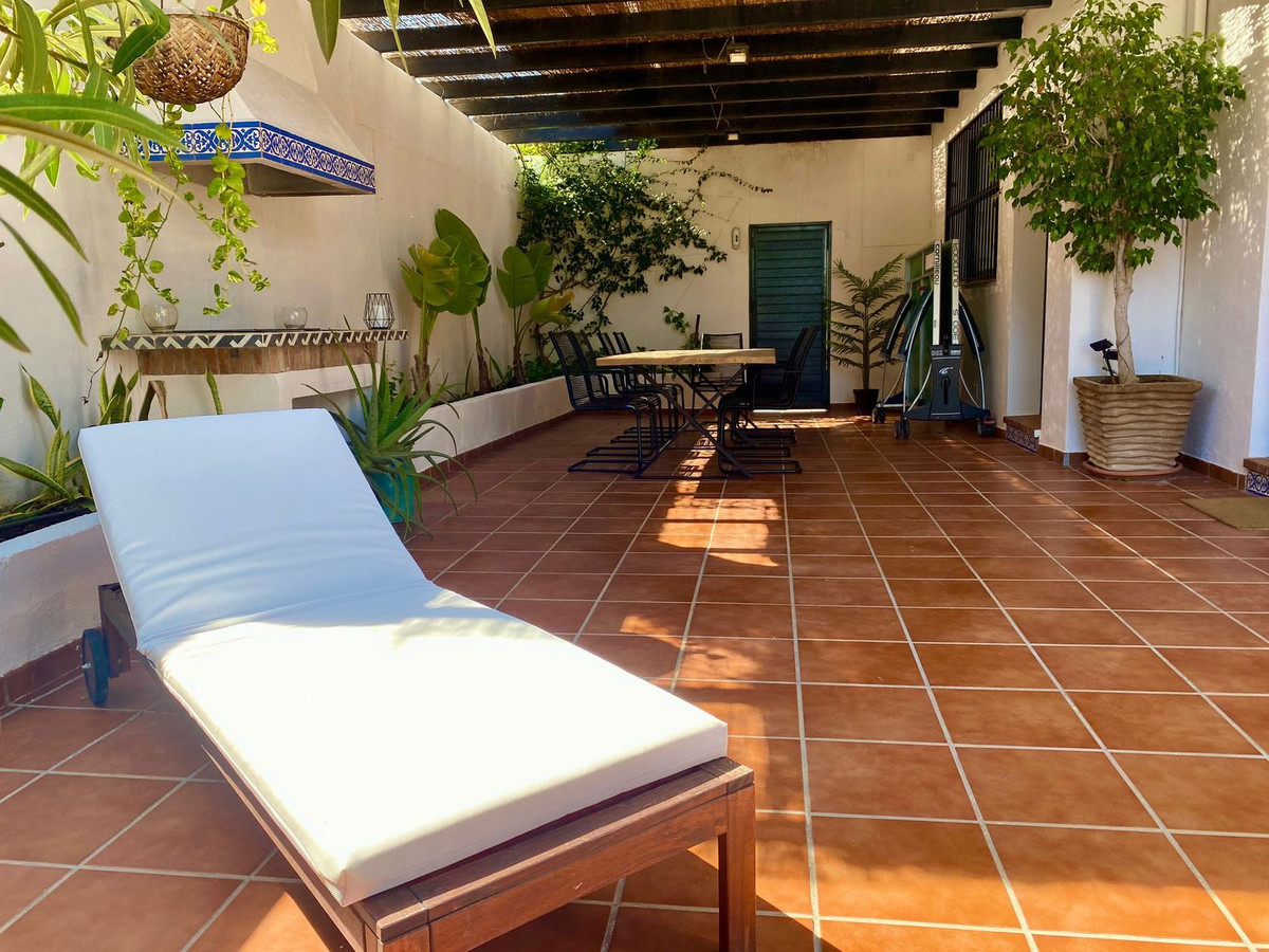 Huis te koop in Nueva Andalucía | 6 slaapkamers H5318779