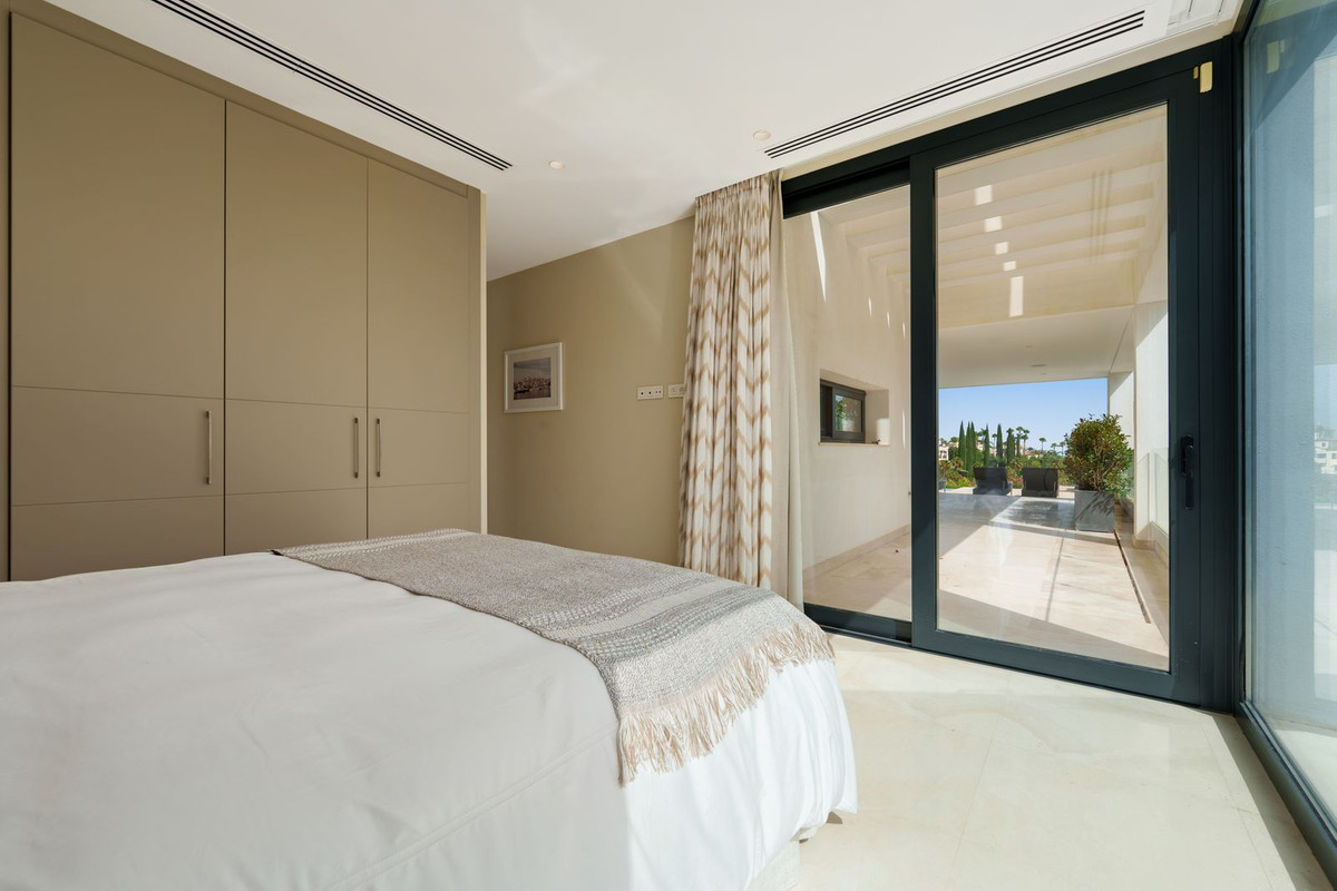 Huis te koop in Nueva Andalucía | 5 slaapkamers H5324968