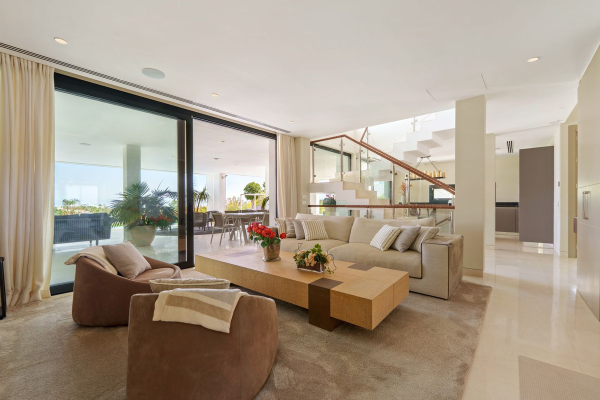 Huis te koop in Nueva Andalucía | 5 slaapkamers H5324968