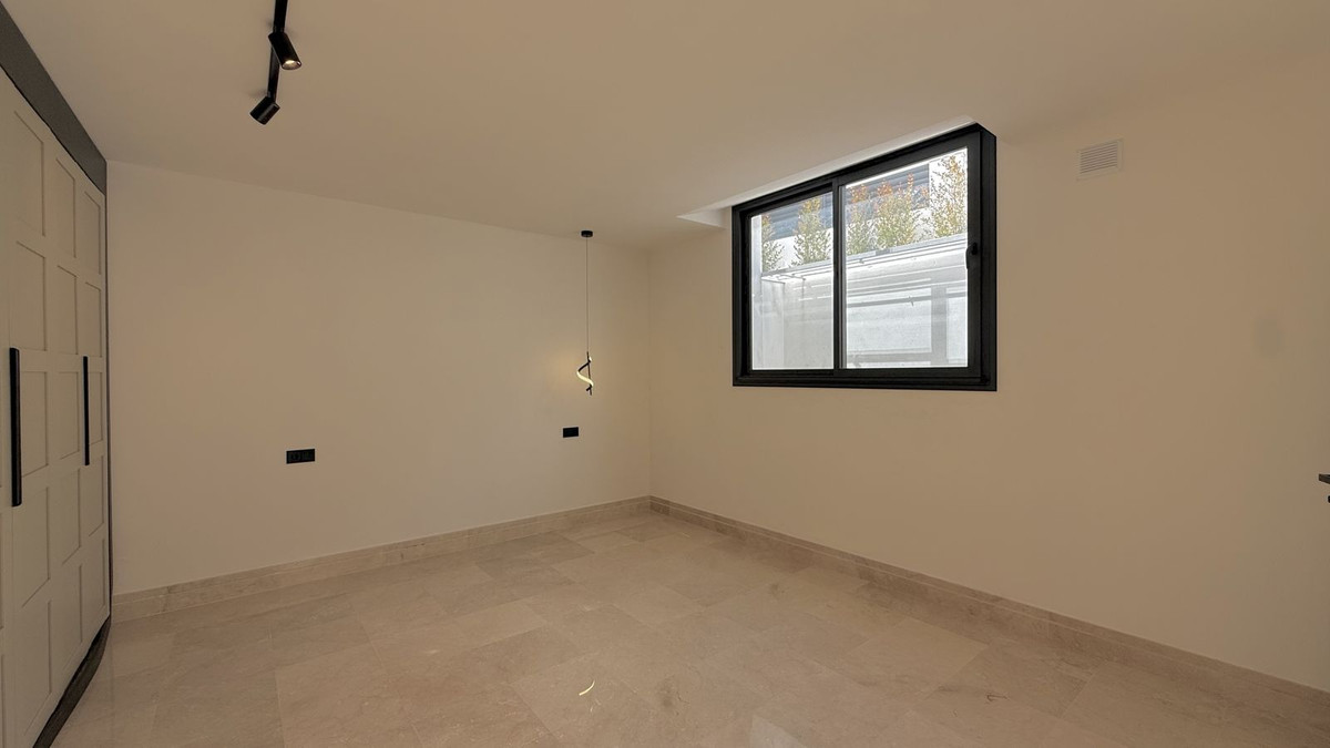 Property main view 33