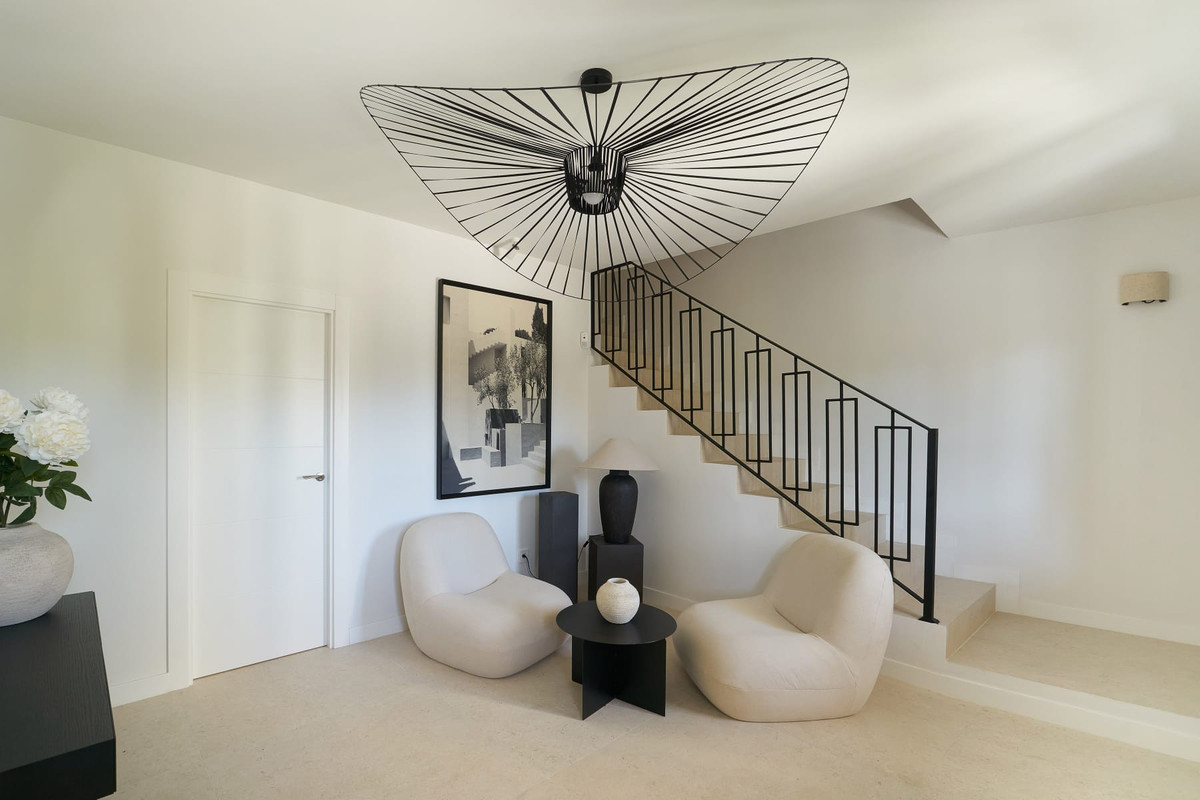 Huis te koop in Nueva Andalucía | 4 slaapkamers H5328550