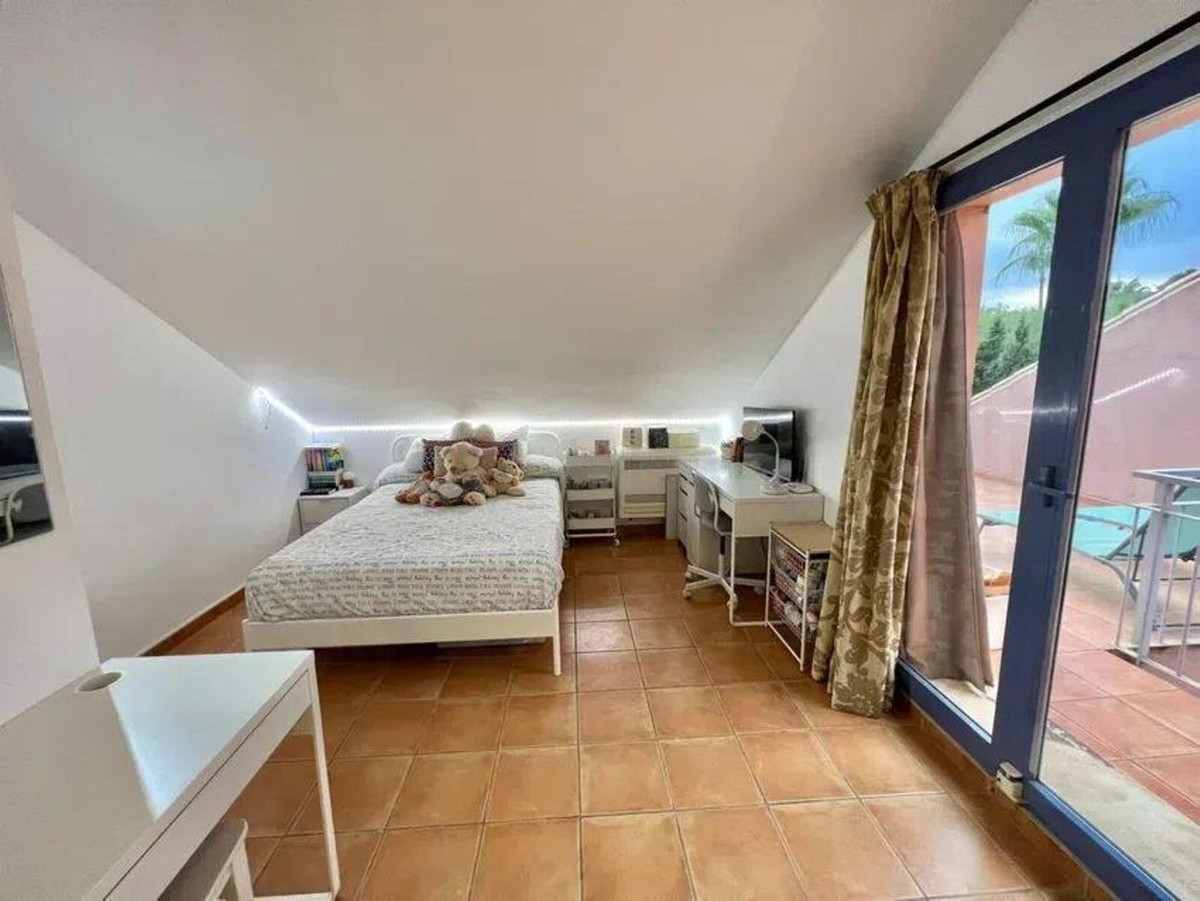 Huis te koop in Nueva Andalucía | 5 slaapkamers H5332408