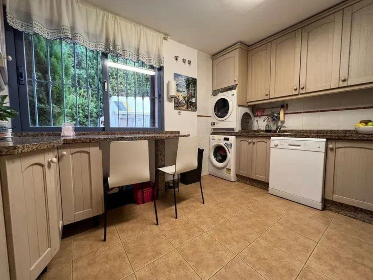 Huis te koop in Nueva Andalucía | 5 slaapkamers H5332408