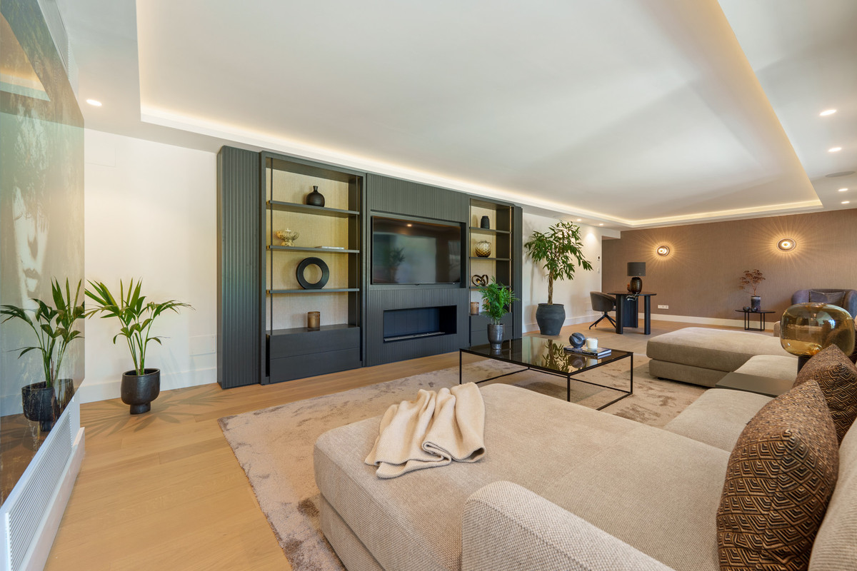 Huis te koop in Nueva Andalucía | 5 slaapkamers H5333548