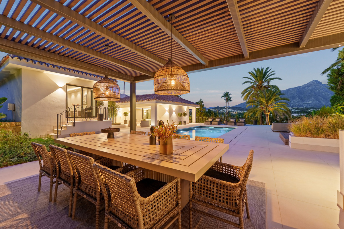 Huis te koop in Nueva Andalucía | 5 slaapkamers H5333548