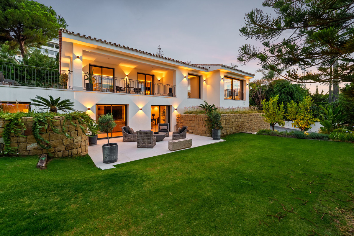 Huis te koop in Nueva Andalucía | 5 slaapkamers H5333548