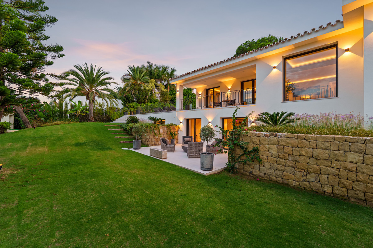 Huis te koop in Nueva Andalucía | 5 slaapkamers H5333548