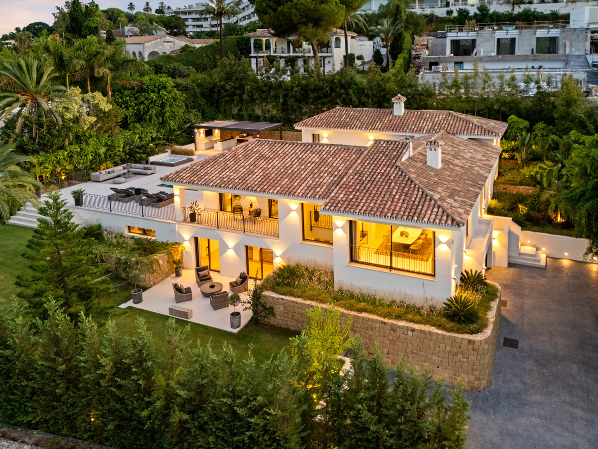Huis te koop in Nueva Andalucía | 5 slaapkamers H5333548