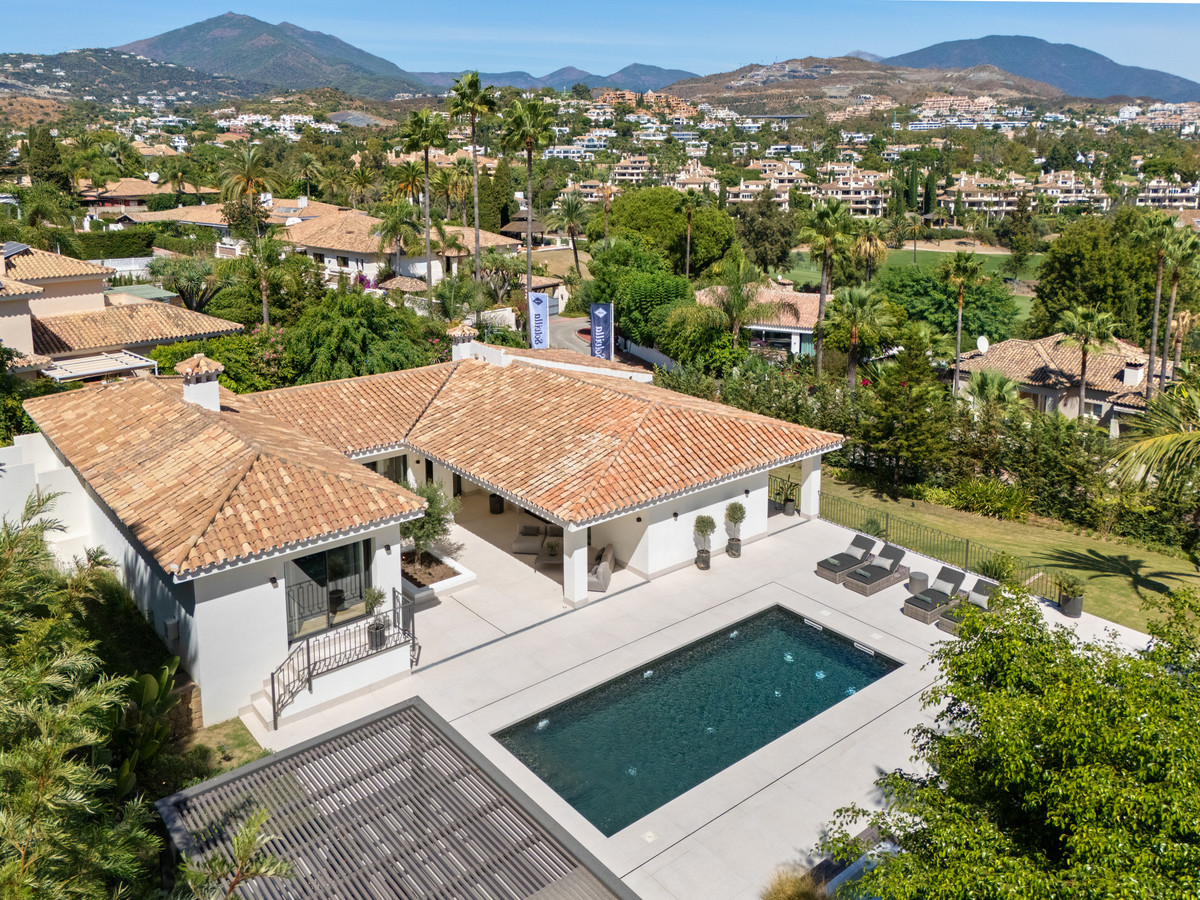 Huis te koop in Nueva Andalucía | 5 slaapkamers H5333548