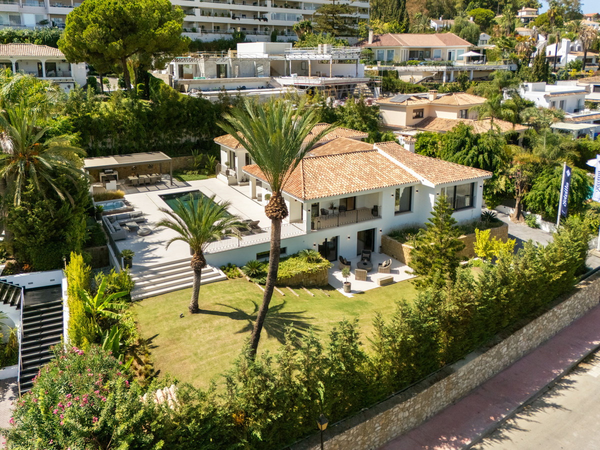 Huis te koop in Nueva Andalucía | 5 slaapkamers H5333548