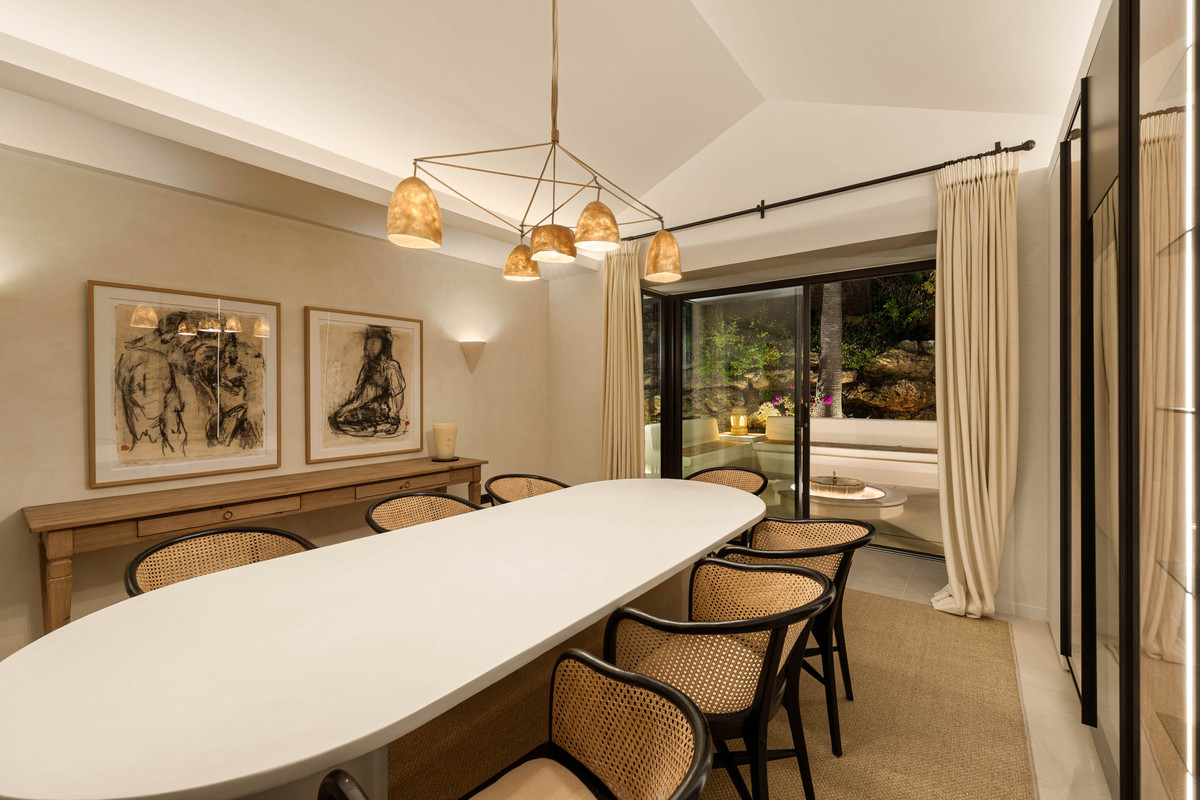 Huis te koop in Nueva Andalucía | 4 slaapkamers H5333590