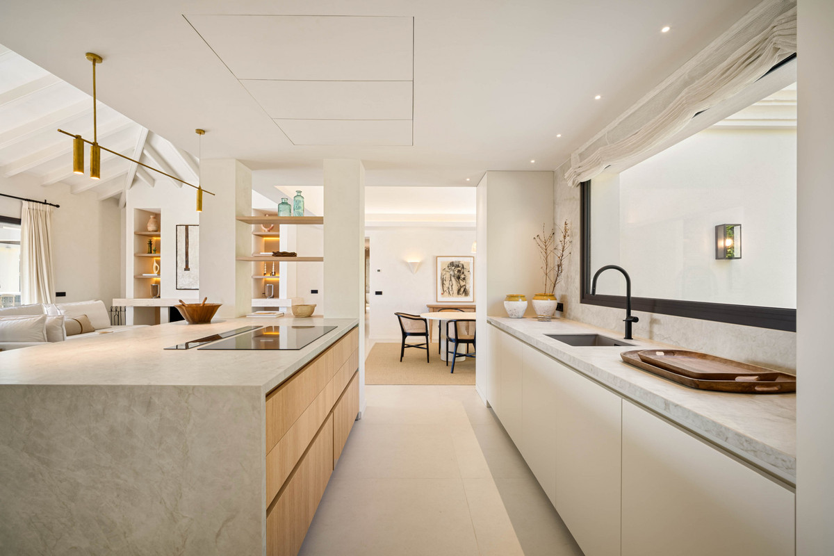 Huis te koop in Nueva Andalucía | 4 slaapkamers H5333590