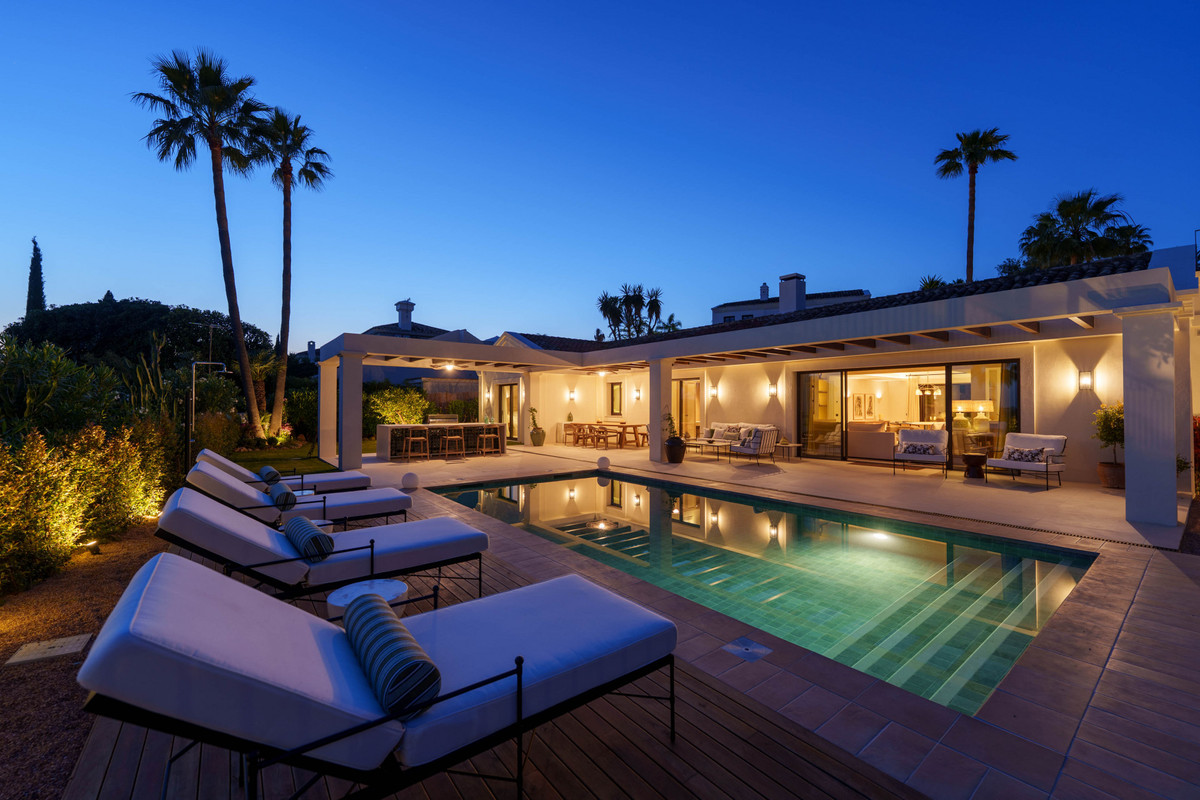 Huis te koop in Nueva Andalucía | 4 slaapkamers H5333590