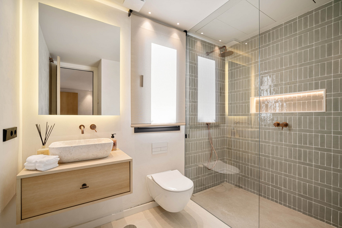 Huis te koop in Nueva Andalucía | 4 slaapkamers H5333590