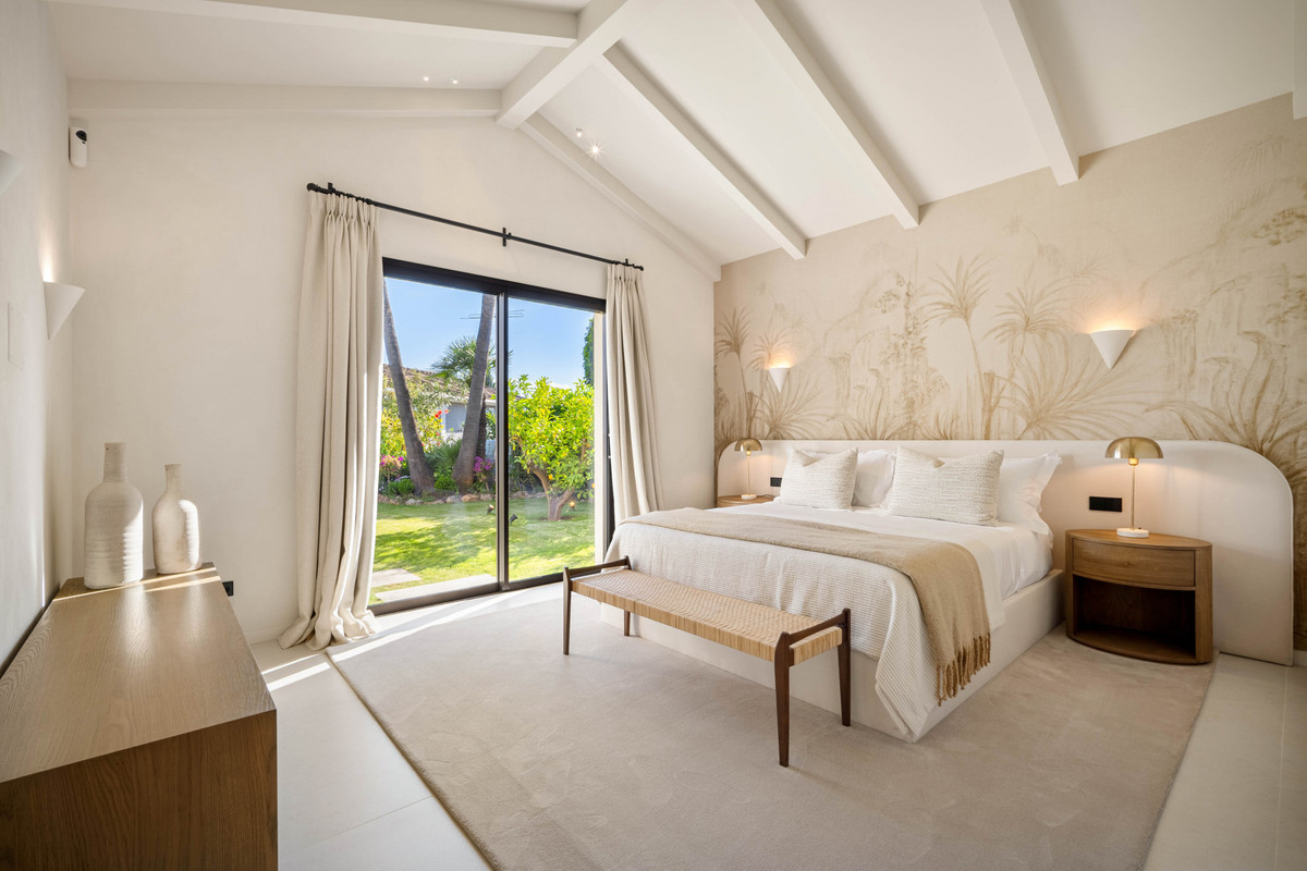 Huis te koop in Nueva Andalucía | 4 slaapkamers H5333590