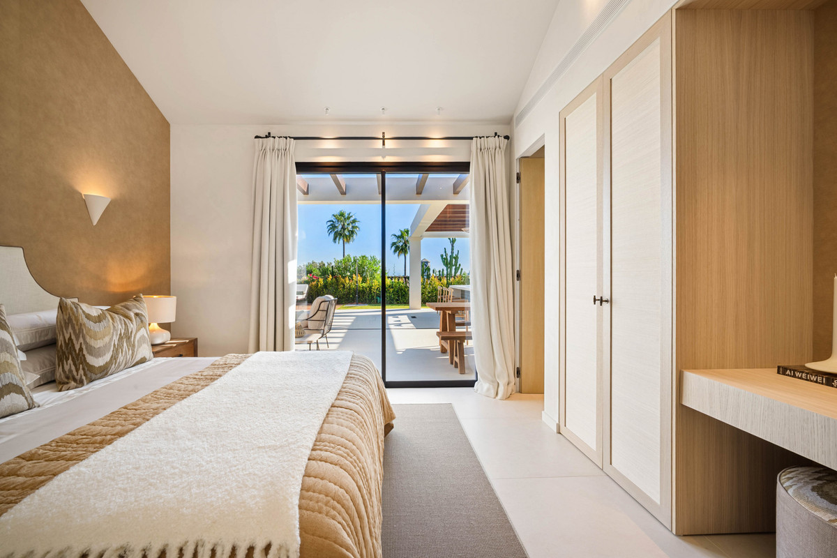 Huis te koop in Nueva Andalucía | 4 slaapkamers H5333590