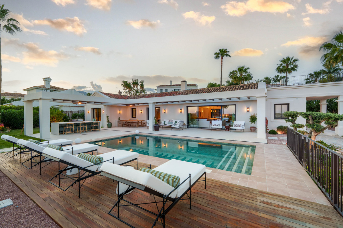 Huis te koop in Nueva Andalucía | 4 slaapkamers H5333590