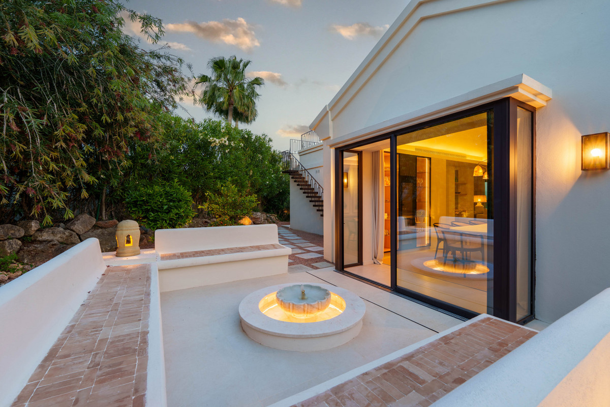 Huis te koop in Nueva Andalucía | 4 slaapkamers H5333590