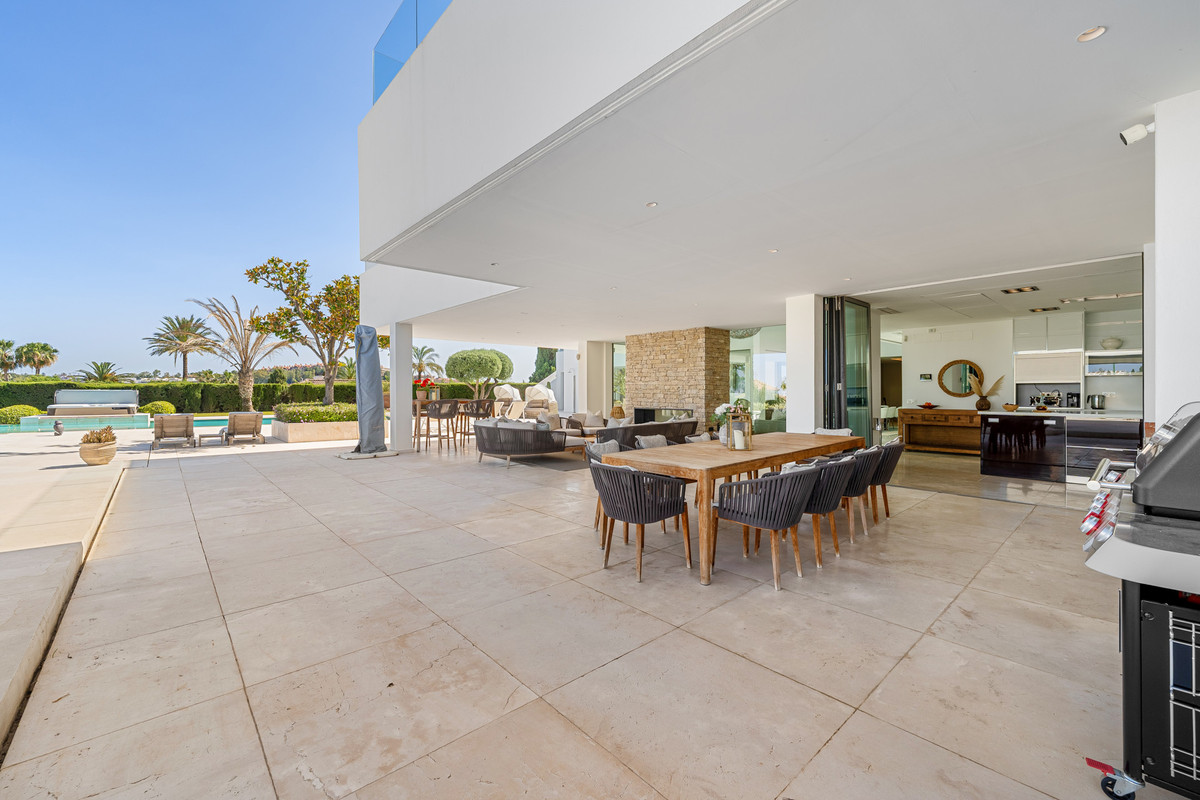 Huis te koop in Nueva Andalucía | 7 slaapkamers H5333596