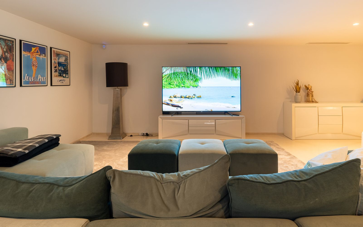 Huis te koop in Nueva Andalucía | 6 slaapkamers H5335720