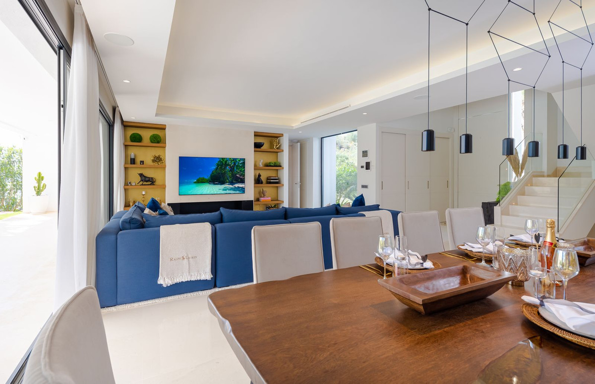 Huis te koop in Nueva Andalucía | 6 slaapkamers H5335720