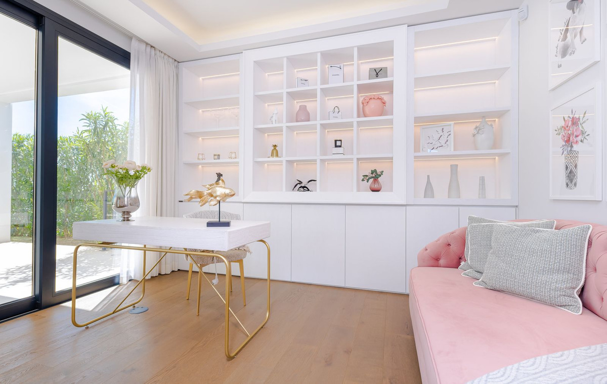 Huis te koop in Nueva Andalucía | 6 slaapkamers H5335720