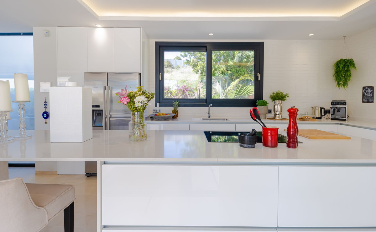 Huis te koop in Nueva Andalucía | 6 slaapkamers H5335720