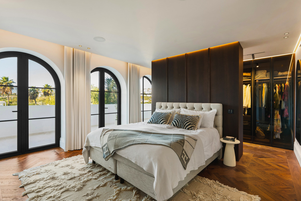 Huis te koop in Nueva Andalucía | 6 slaapkamers H5336845