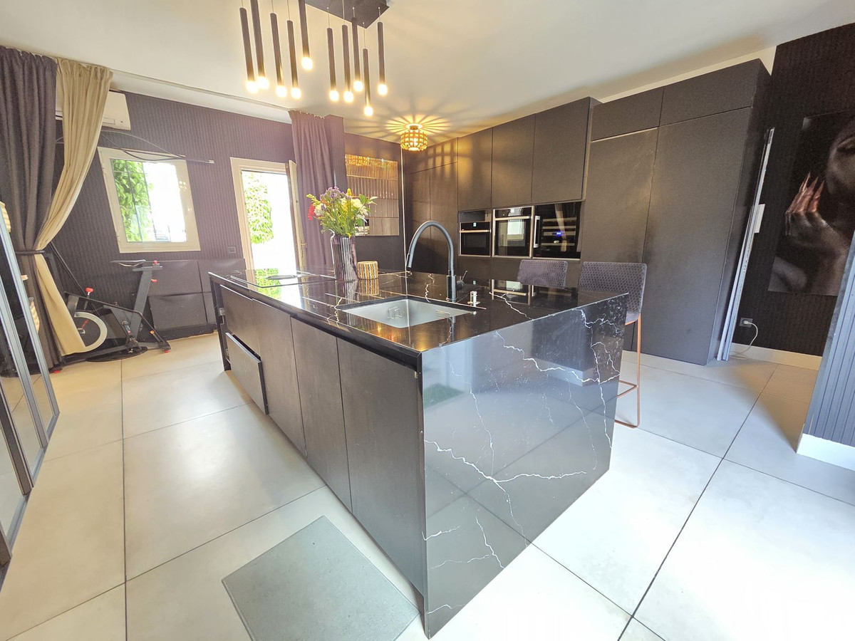 Huis te koop in Nueva Andalucía | 2 slaapkamers H5340718