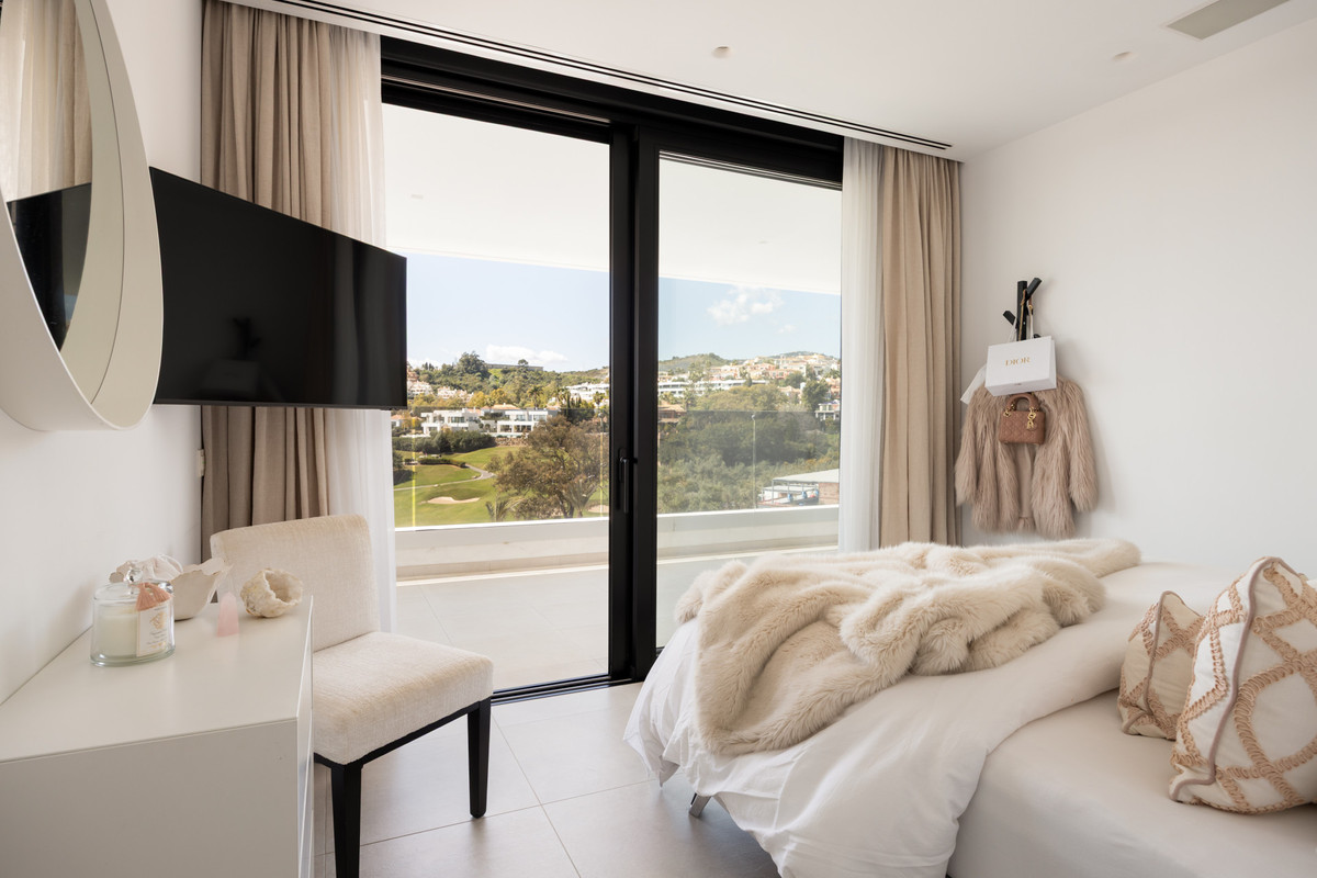 Huis te koop in Nueva Andalucía | 4 slaapkamers H5341228