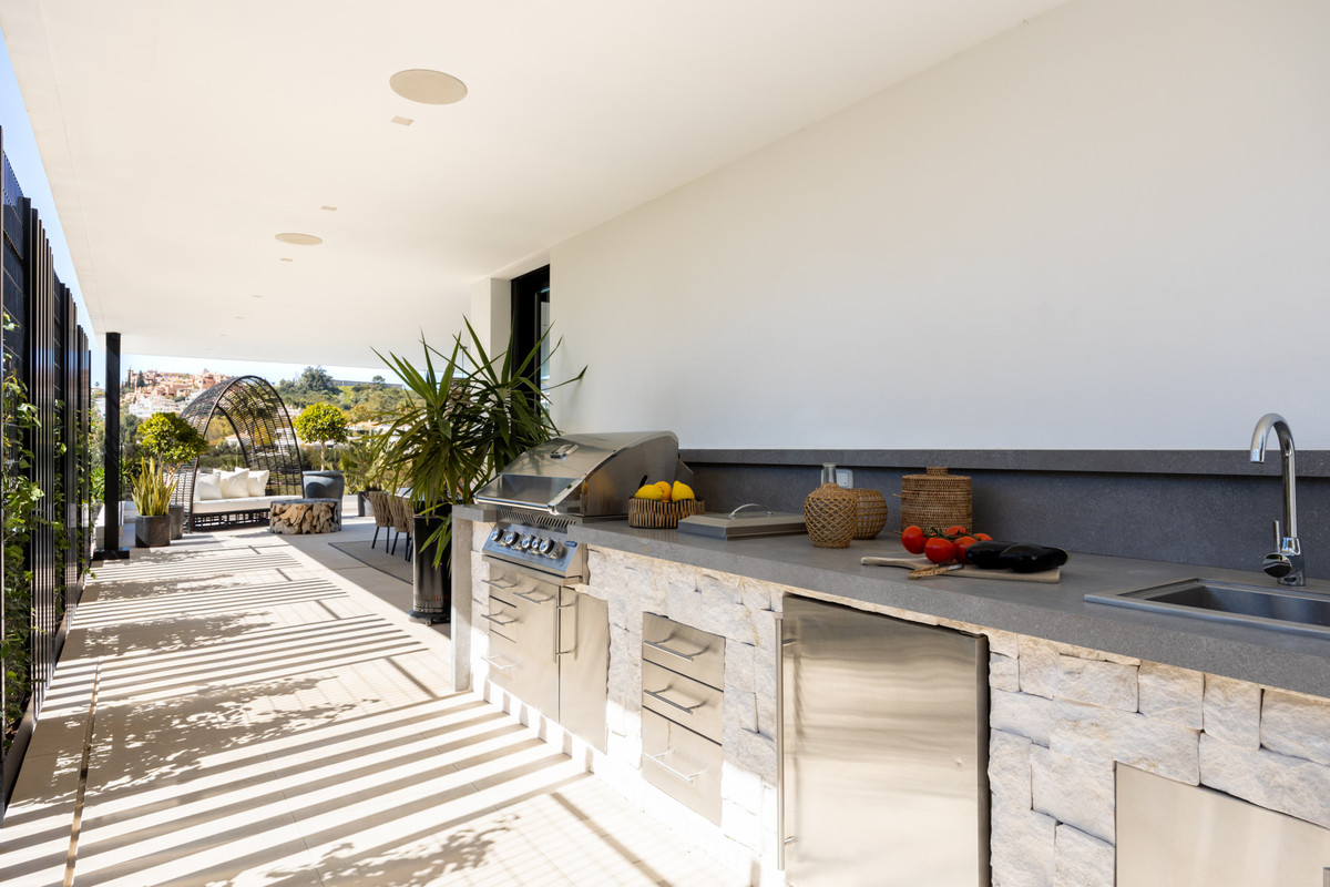 Huis te koop in Nueva Andalucía | 4 slaapkamers H5341228