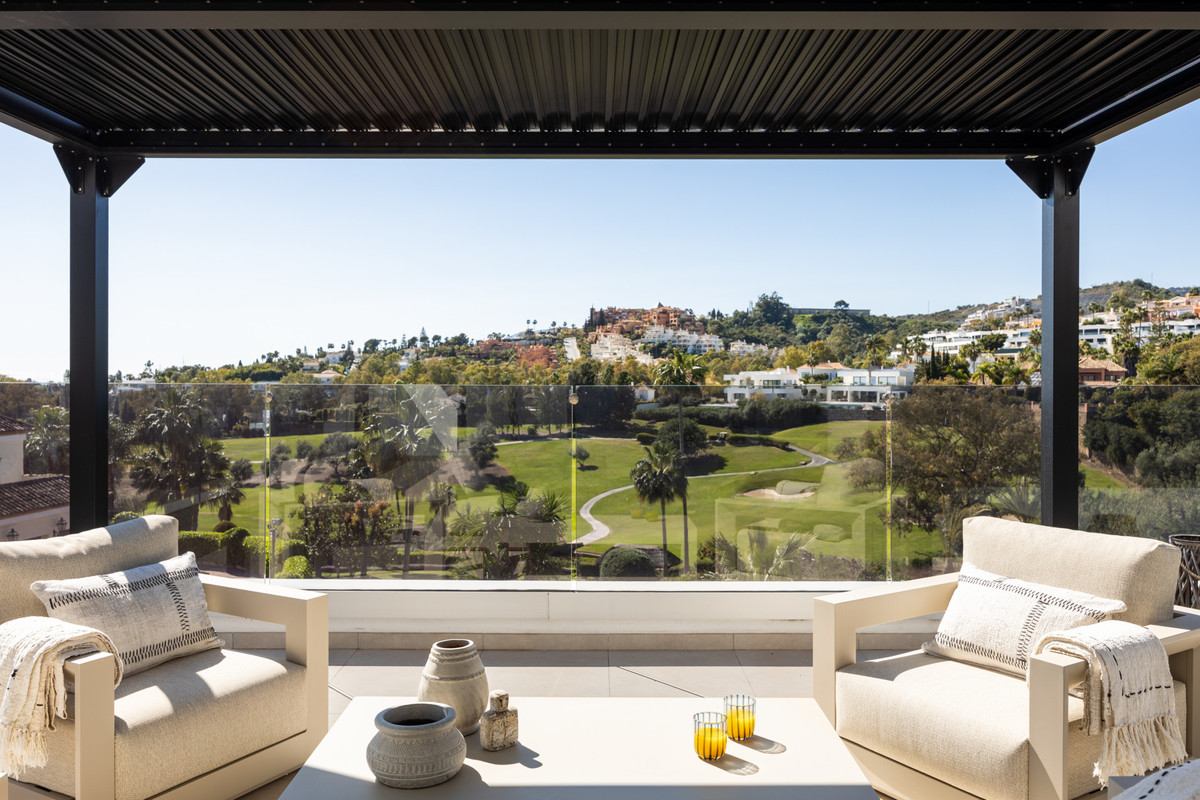 Huis te koop in Nueva Andalucía | 4 slaapkamers H5341228