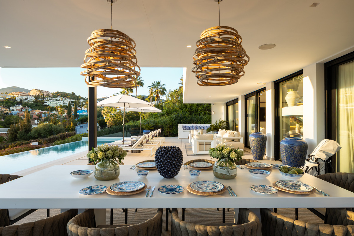 Huis te koop in Nueva Andalucía | 4 slaapkamers H5341228