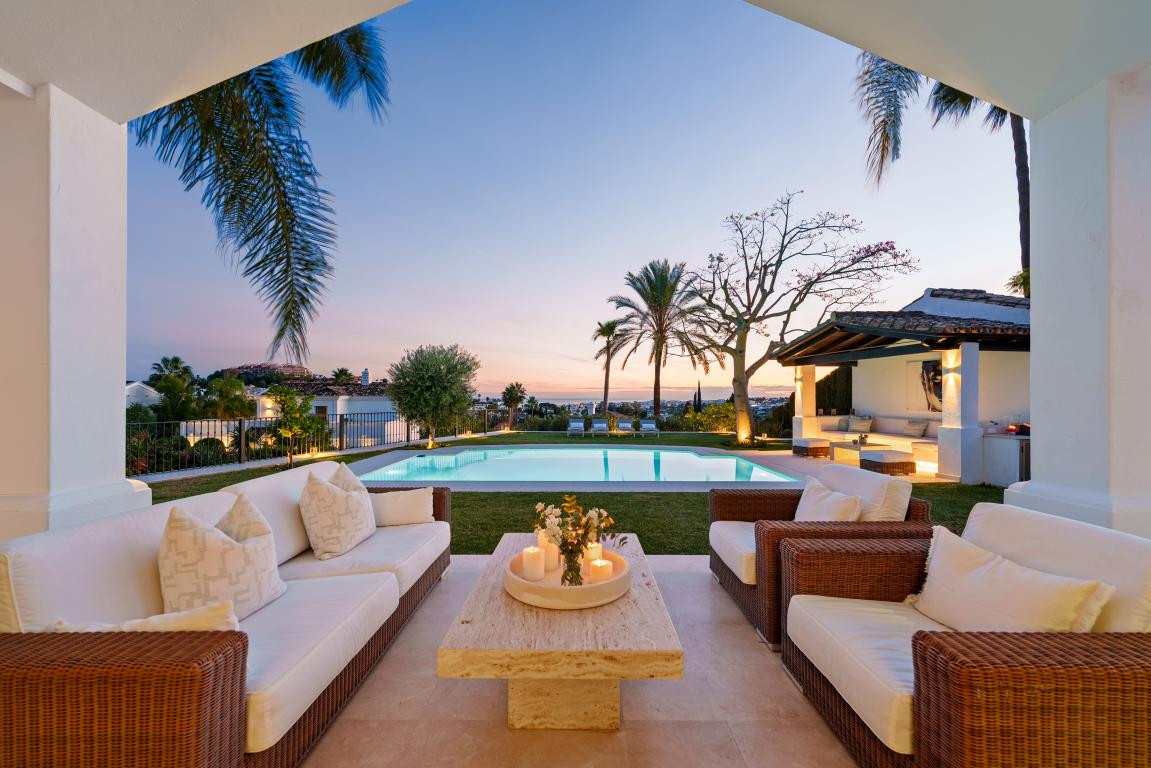 Huis te koop in Nueva Andalucía | 4 slaapkamers H5343718