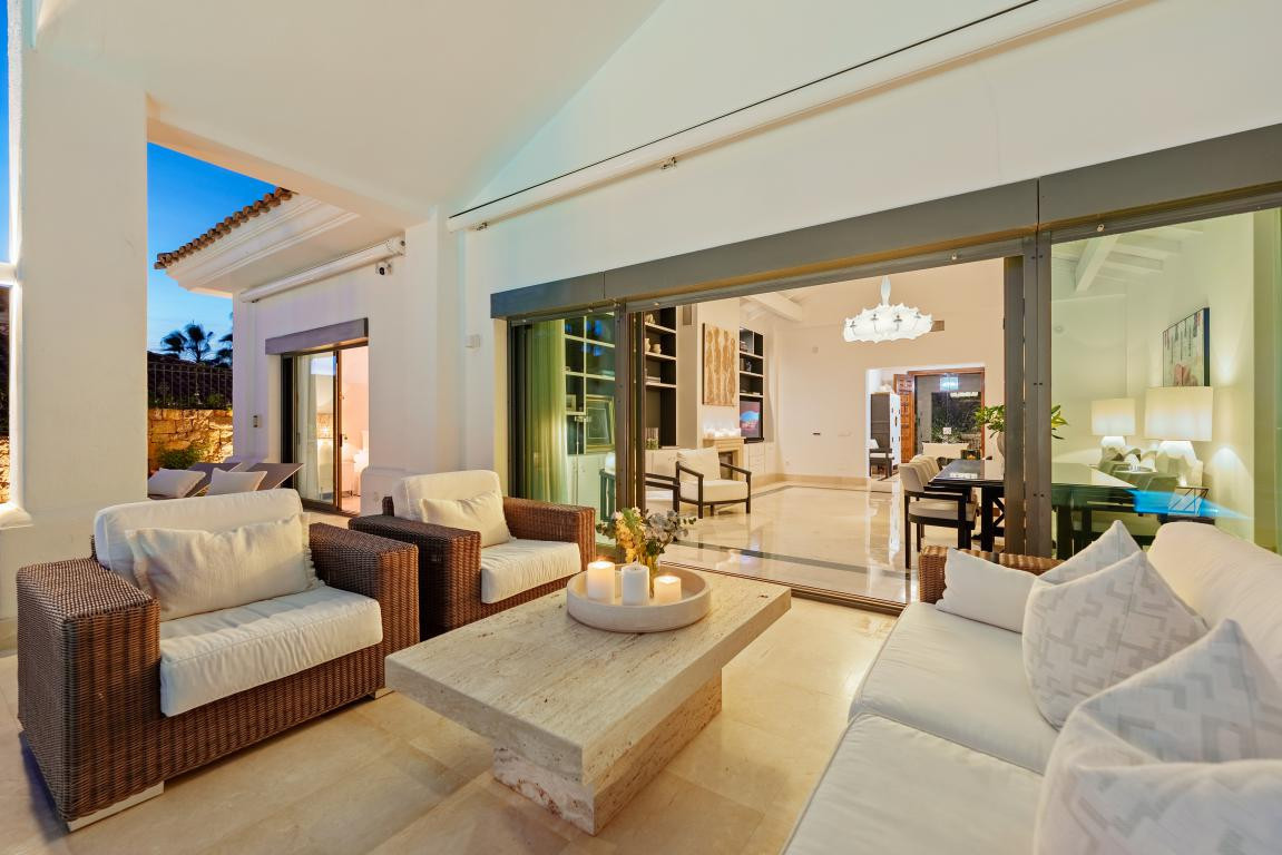 Huis te koop in Nueva Andalucía | 4 slaapkamers H5343718