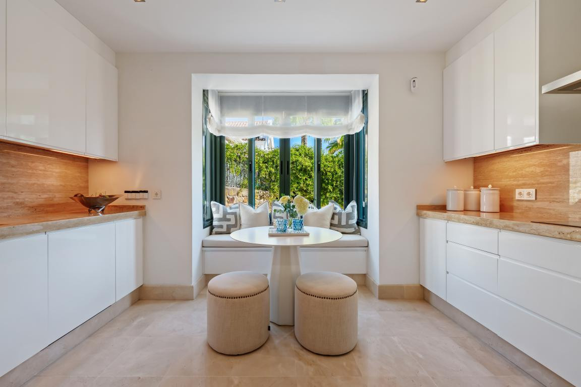 Huis te koop in Nueva Andalucía | 4 slaapkamers H5343718