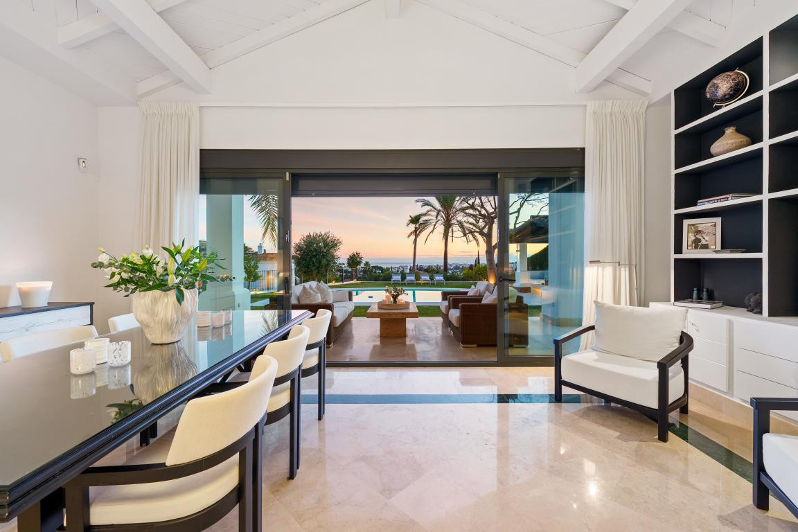 Huis te koop in Nueva Andalucía | 4 slaapkamers H5343718