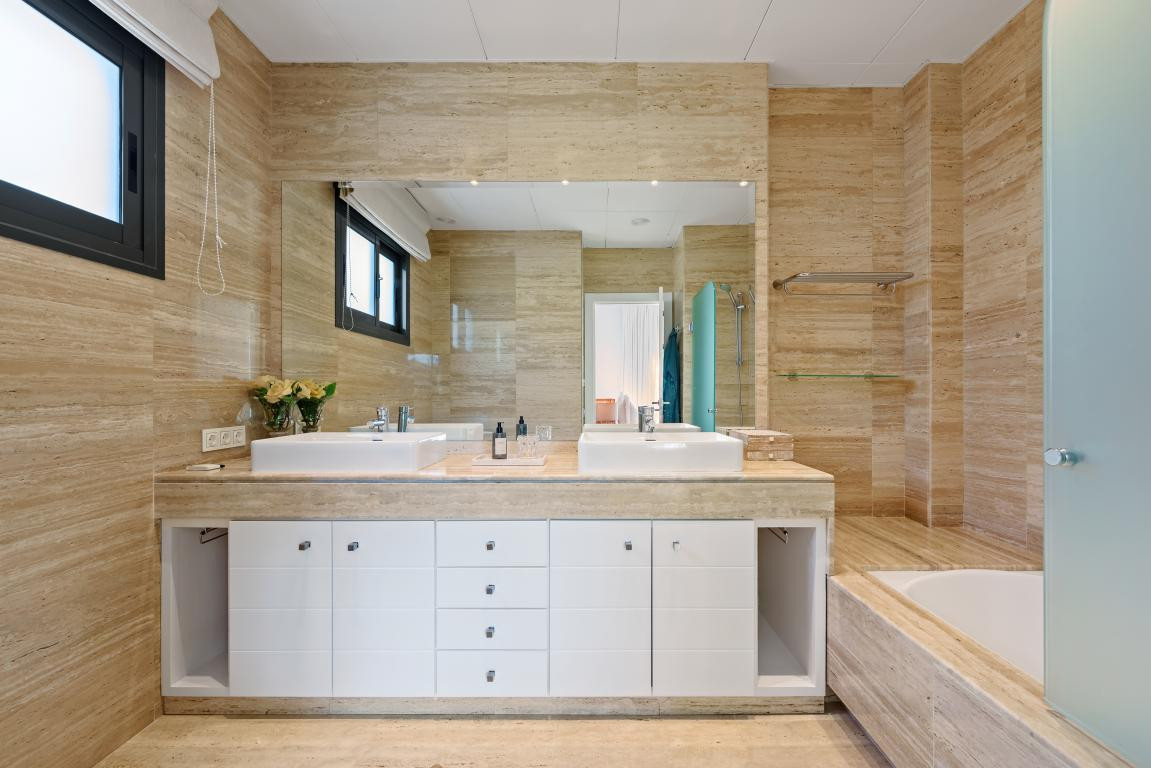 Huis te koop in Nueva Andalucía | 4 slaapkamers H5343718