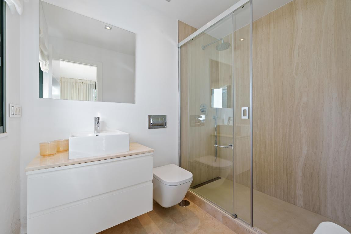 Huis te koop in Nueva Andalucía | 4 slaapkamers H5343718