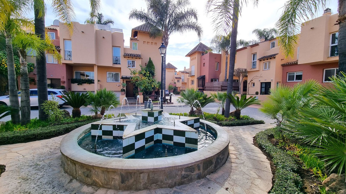 Huis te koop in Nueva Andalucía | 3 slaapkamers H5346454