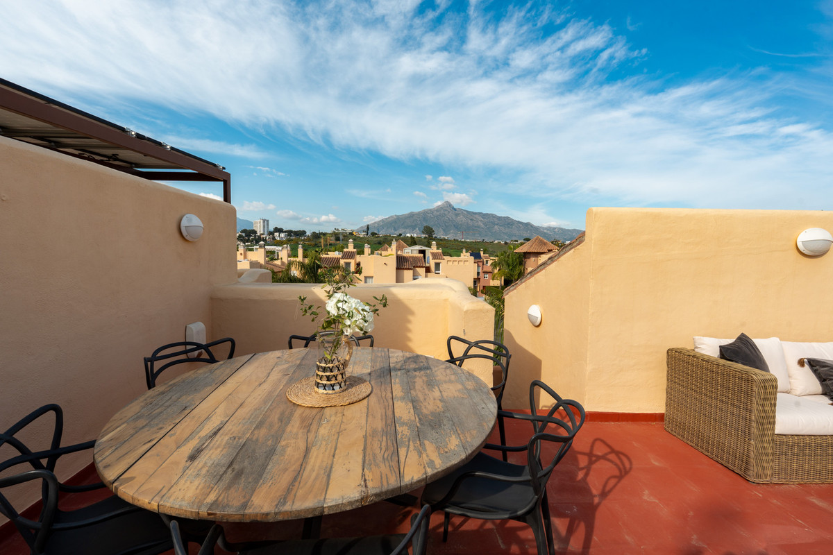 Huis te koop in Nueva Andalucía | 4 slaapkamers H5346829