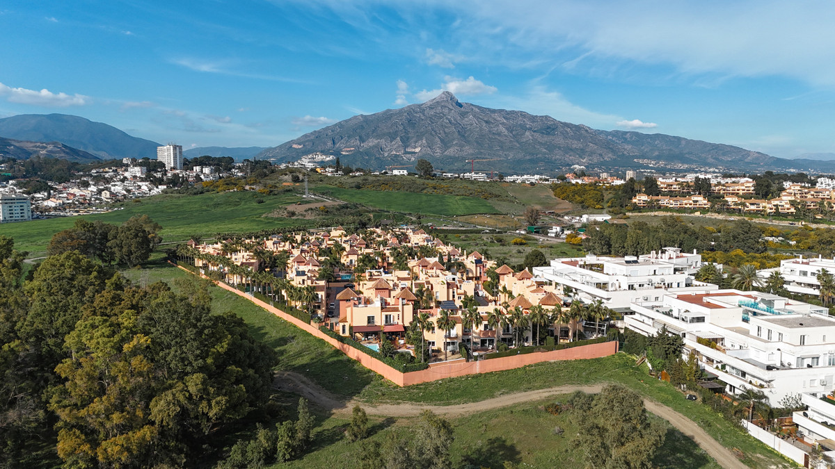 Huis te koop in Nueva Andalucía | 4 slaapkamers H5346829