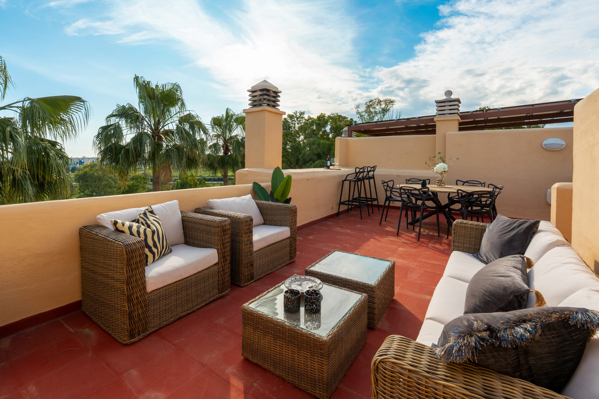 Huis te koop in Nueva Andalucía | 4 slaapkamers H5346829