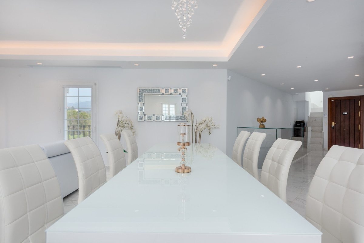 Huis te koop in Nueva Andalucía | 3 slaapkamers H5347531