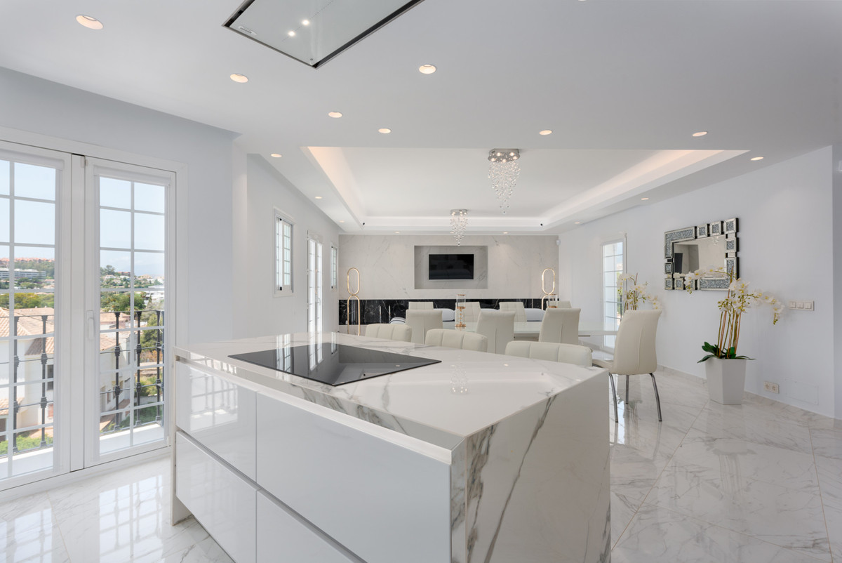 Huis te koop in Nueva Andalucía | 3 slaapkamers H5347531