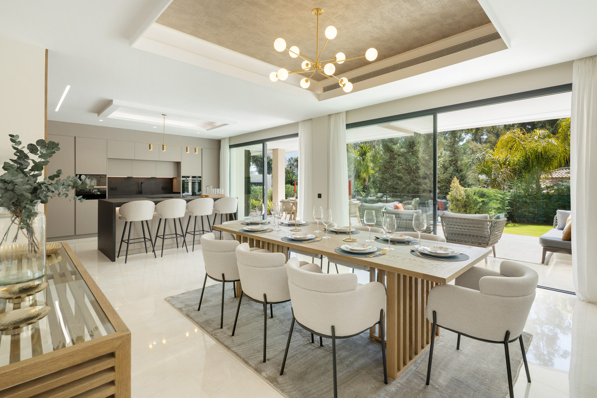 Huis te koop in Nueva Andalucía | 5 slaapkamers H5347570