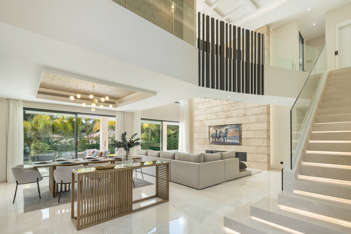 Huis te koop in Nueva Andalucía | 5 slaapkamers H5347570