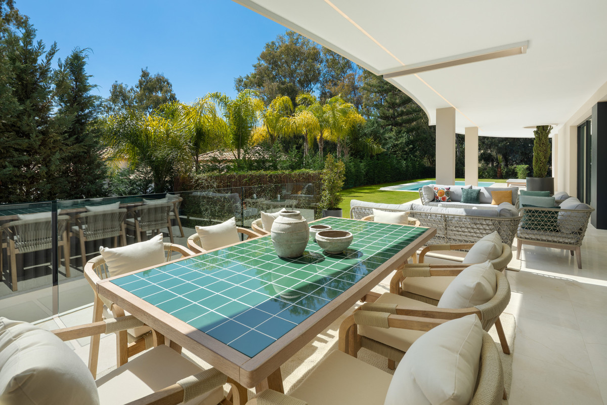 Huis te koop in Nueva Andalucía | 5 slaapkamers H5347570