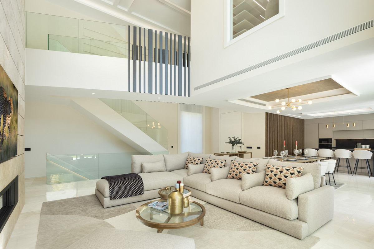 Huis te koop in Nueva Andalucía | 5 slaapkamers H5347570