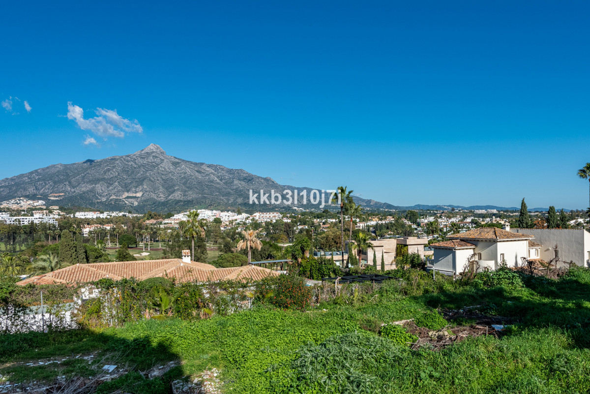 Huis te koop in Nueva Andalucía | 6 slaapkamers H5348236